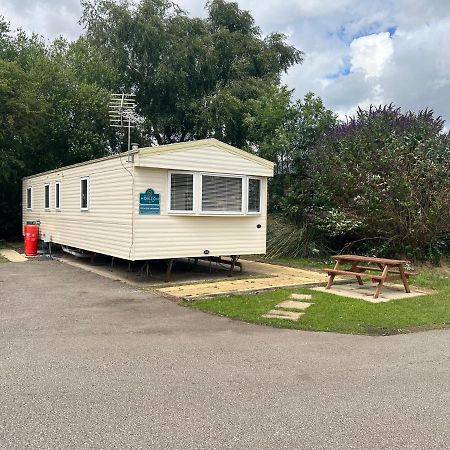 Hotel Poolside Hideaway, Tattershall Lakes Exterior foto